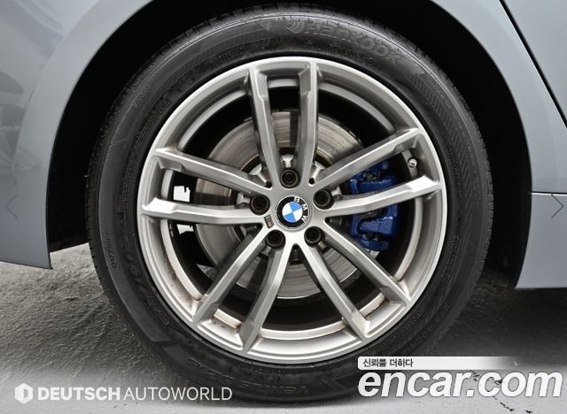 BMW 5-Series 2018 — photo 5