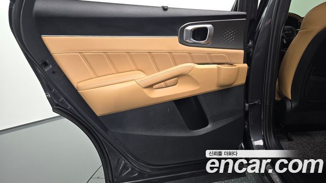 Kia Sorento 2023 — photo 15