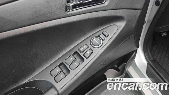 Hyundai Sonata 2014 — photo 15