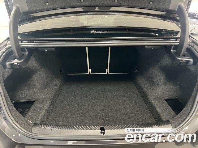 BMW 5-Series 2024 — photo 10