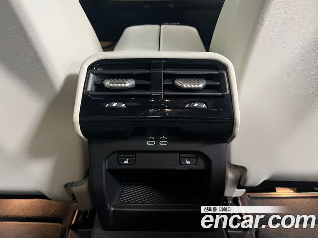 BMW 5-Series 2024 — photo 15