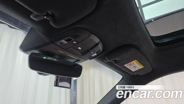 Porsche 911 2021 — photo 22