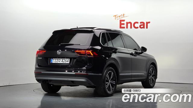 Volkswagen Tiguan 2020 — photo 2