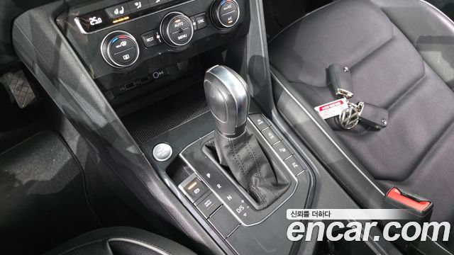 Volkswagen Tiguan 2020 — photo 12