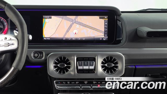 Mercedes-Benz G-Class 2021 — photo 20