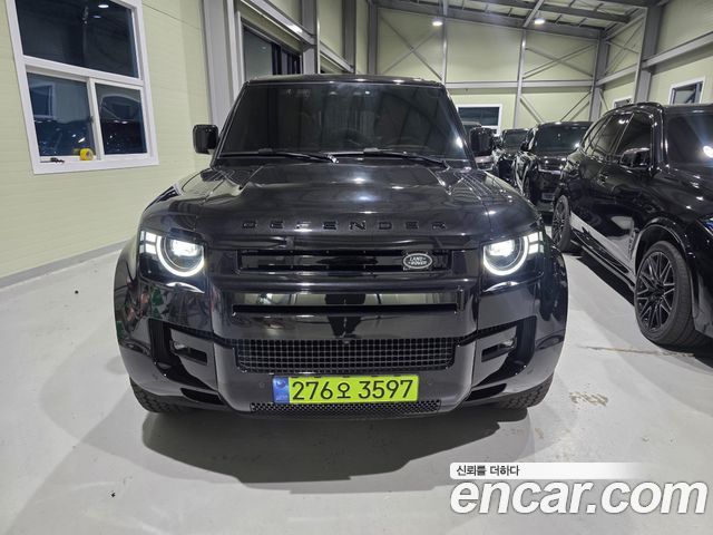 Land Rover Defender 2026 — photo 1