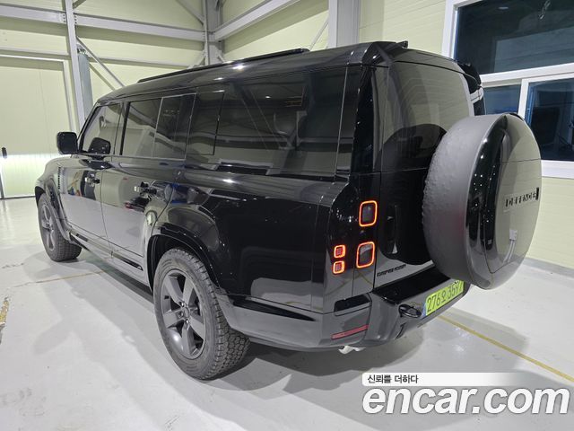 Land Rover Defender 2026 — photo 4