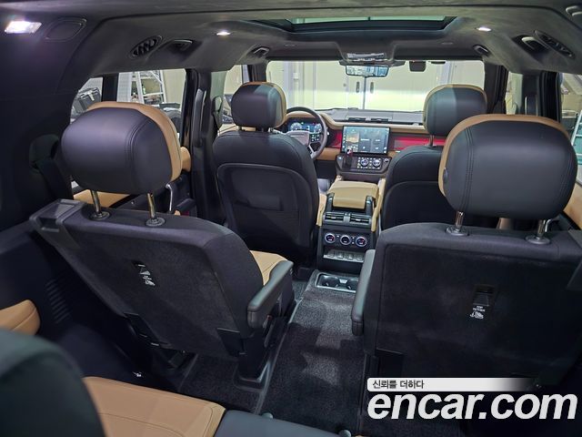 Land Rover Defender 2026 — photo 13