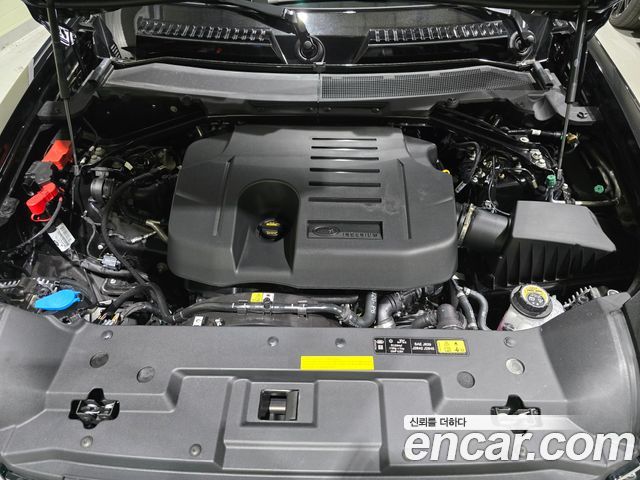 Land Rover Defender 2026 — photo 16