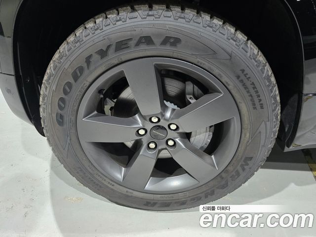 Land Rover Defender 2026 — photo 19