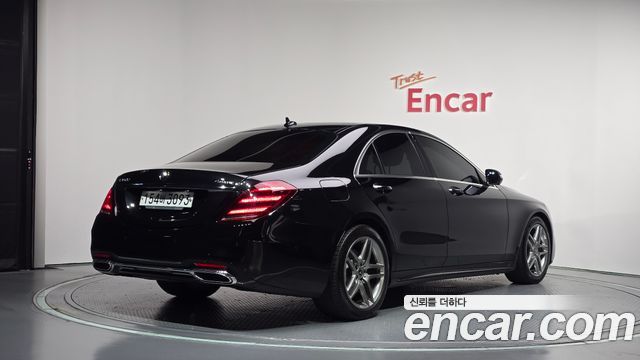 Mercedes-Benz S-Class 2019 — photo 2