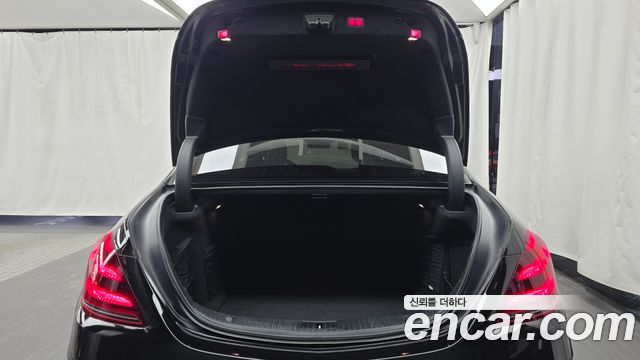 Mercedes-Benz S-Class 2019 — photo 20