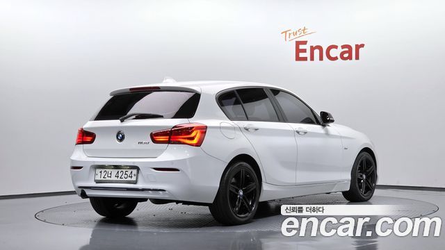 BMW 1-Series 2017 — photo 2