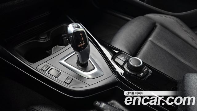 BMW 1-Series 2017 — photo 12