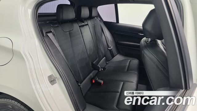 BMW 1-Series 2017 — photo 17