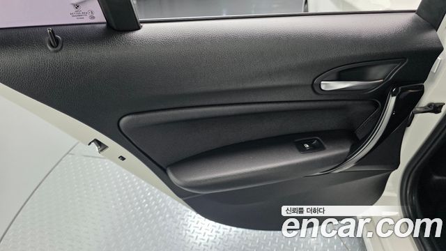 BMW 1-Series 2017 — photo 15