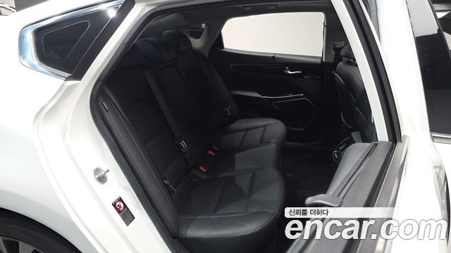 Kia K7 2019 — photo 17