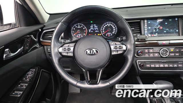 Kia K7 2019 — photo 18