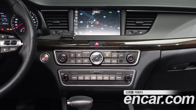 Kia K7 2019 — photo 19