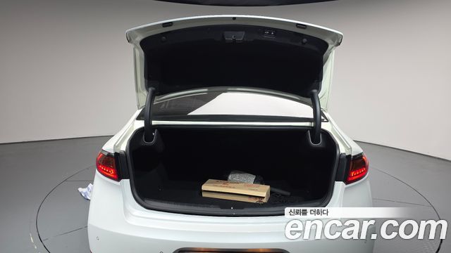 Kia K7 2019 — photo 26