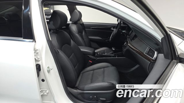 Kia K7 2019 — photo 16