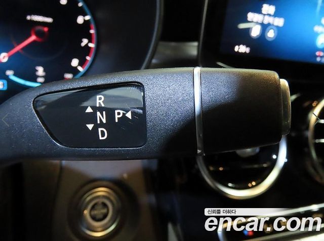 Mercedes-Benz GLC-Class 2021 — photo 12