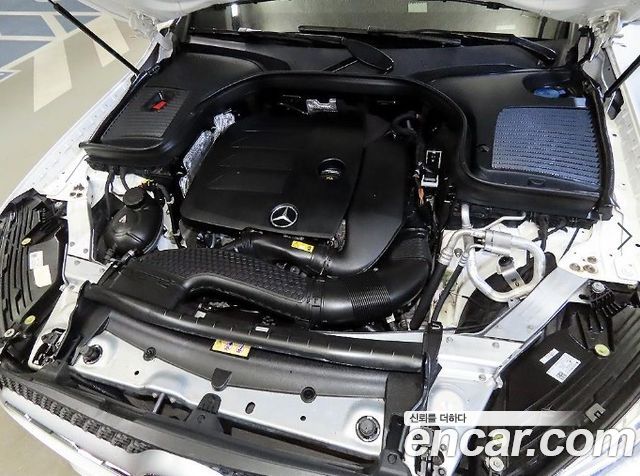 Mercedes-Benz GLC-Class 2021 — photo 19