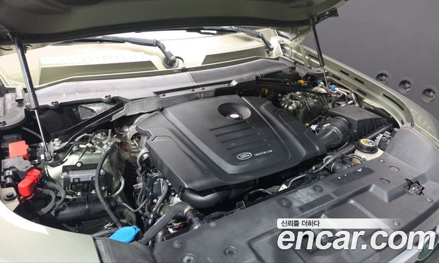 Land Rover Defender 2020 — photo 6