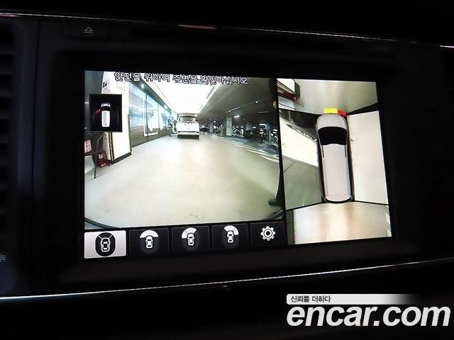 Kia Canival 2016 — photo 14