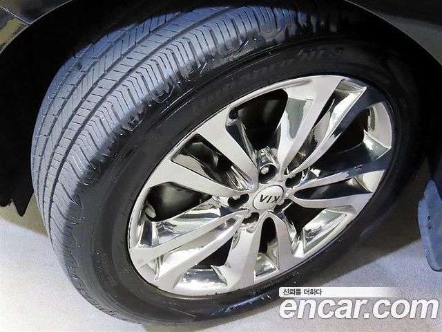 Kia Canival 2016 — photo 20
