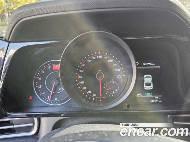 Hyundai AVANTE 2022 — photo 11