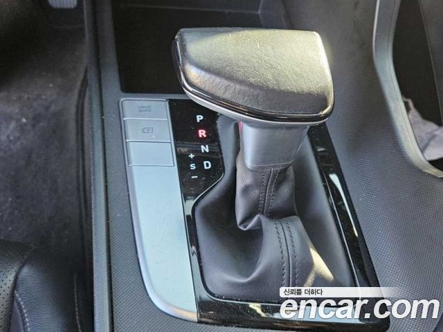 Hyundai AVANTE 2022 — photo 13