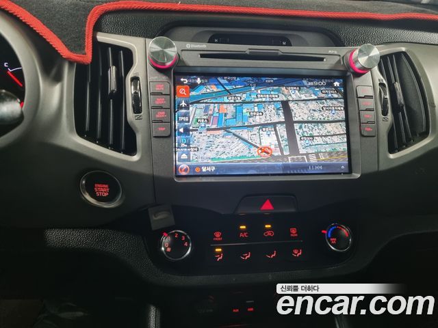 Kia Sportage 2016 — photo 13