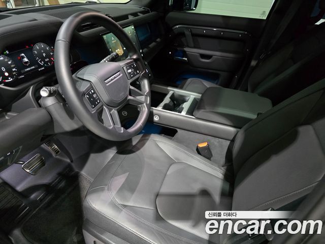 Land Rover Defender 2026 — photo 8