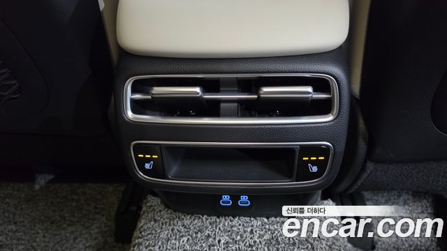 Genesis GV70 2025 — photo 23