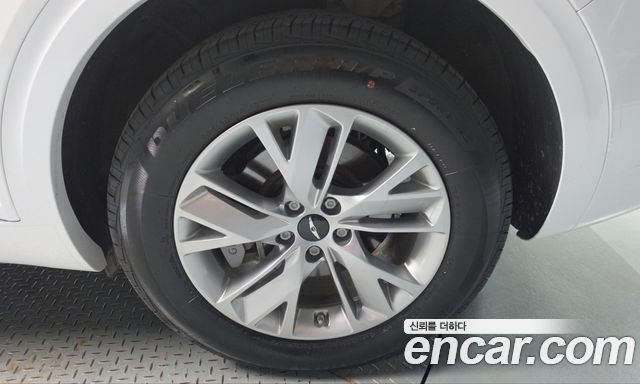 Genesis GV70 2025 — photo 7