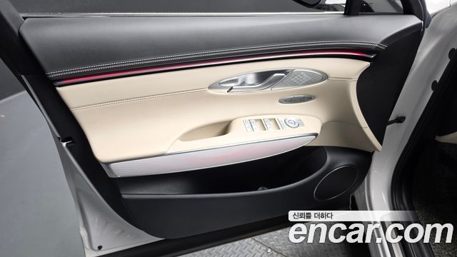 Genesis GV70 2025 — photo 14