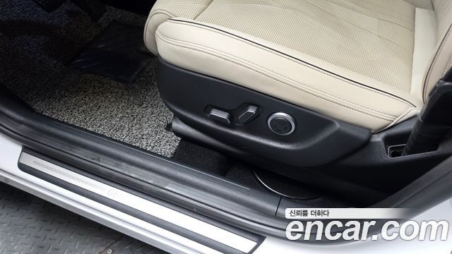 Genesis GV70 2025 — photo 32