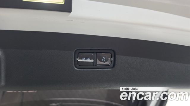Genesis GV70 2025 — photo 34