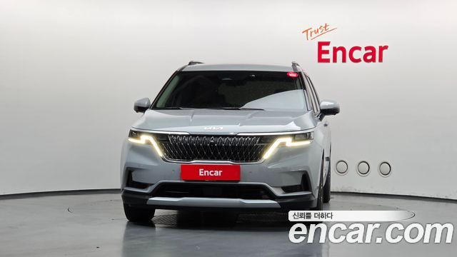 Kia Canival 2023 — photo 3