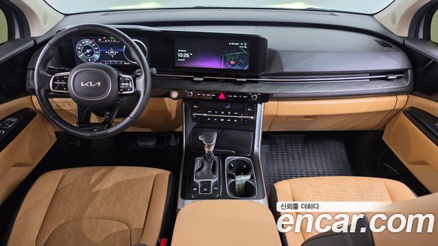 Kia Canival 2023 — photo 10