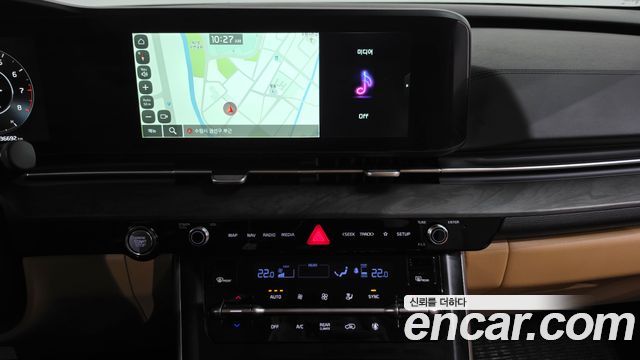 Kia Canival 2023 — photo 18
