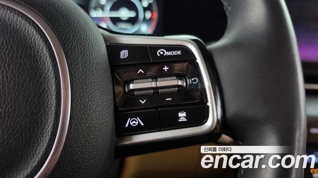 Kia Canival 2023 — photo 22