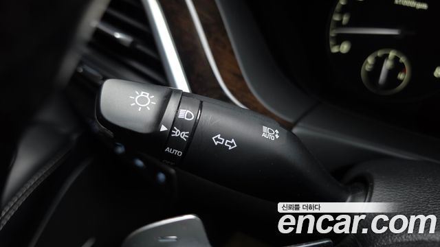 Genesis G90 2021 — photo 39
