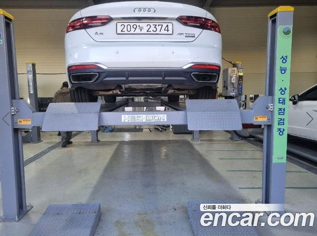 Audi A5 2021 — photo 2