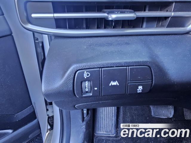 Hyundai AVANTE 2023 — photo 11