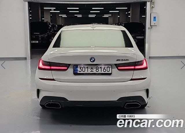 BMW 3-Series 2022 — photo 3
