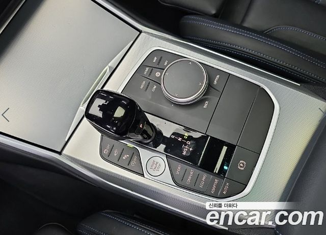 BMW 3-Series 2022 — photo 8