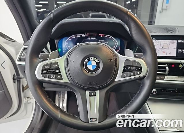 BMW 3-Series 2022 — photo 9