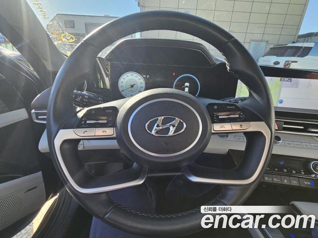 Hyundai AVANTE 2021 — photo 13